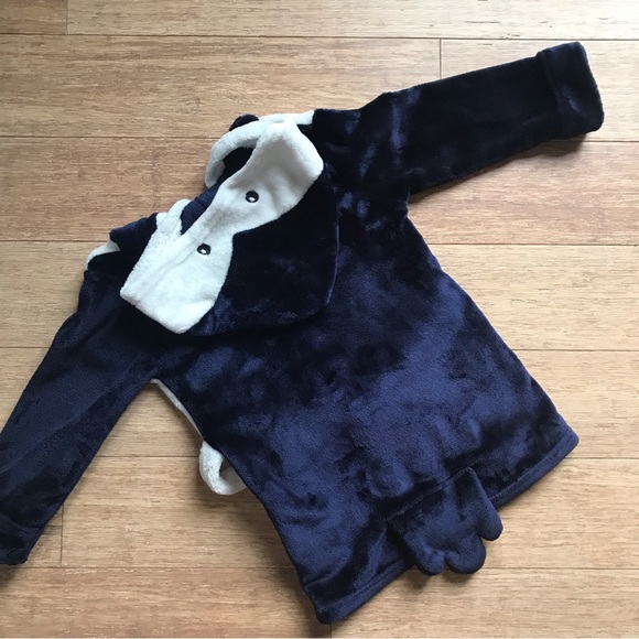 Penguin Toddler Bathrobe - Picture 11 of 13
